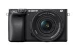 Sony Alpha 6400 cámara mirrorless (APS-C) con objetivo 16-50mm f/3.5-5.6, 24.2MP, grabación en 4K, enfoque automático 0.02s y pantalla inclinable, ideal para creadores de contenido y vlogs